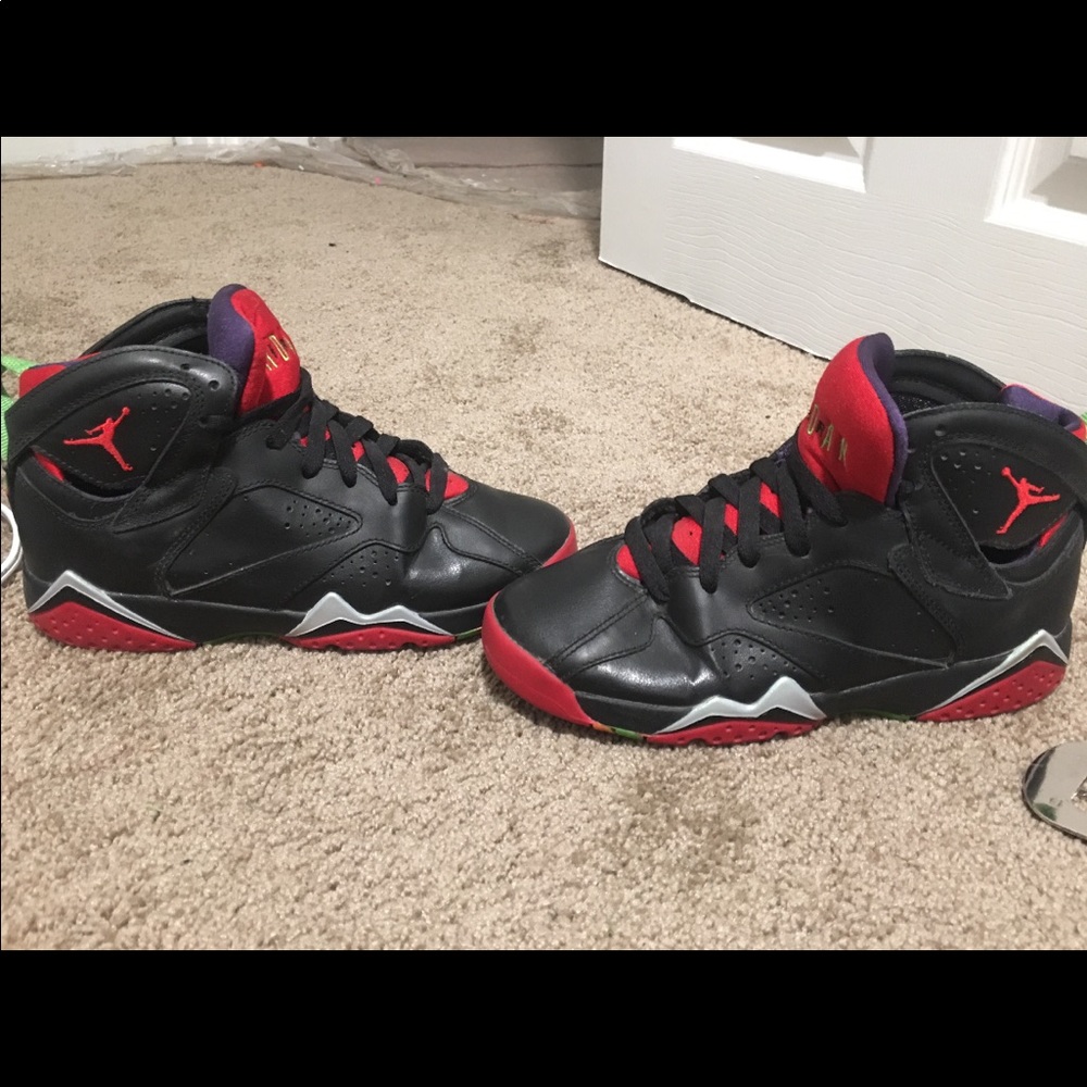 Air Jordan 7 Marvin the Martian shoes